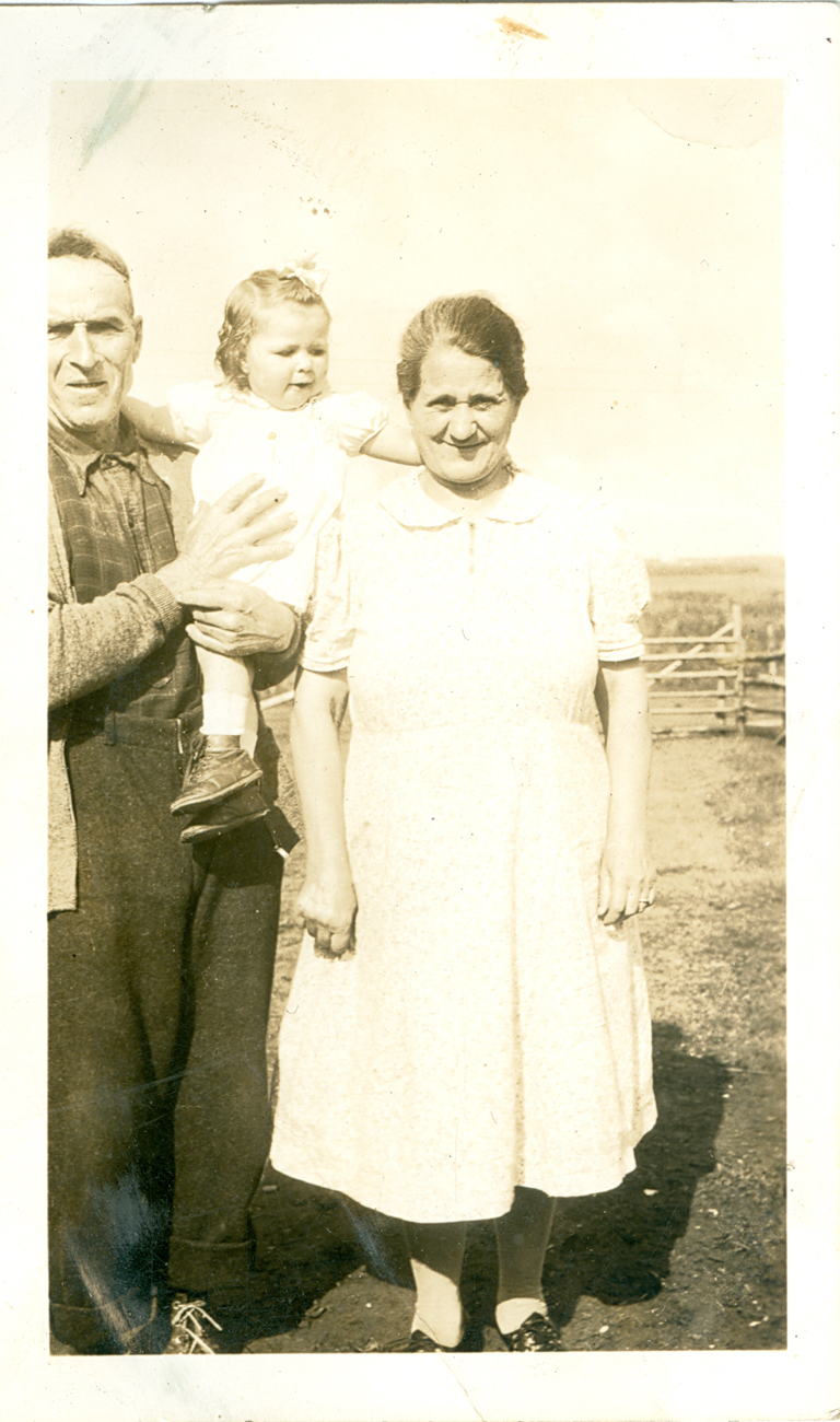 Alphee & Melanie Vienneau with grand-daughter