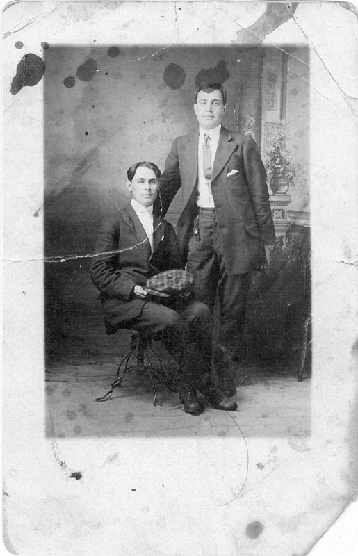 Philippe Burke seated (1888-19xx) & unknown