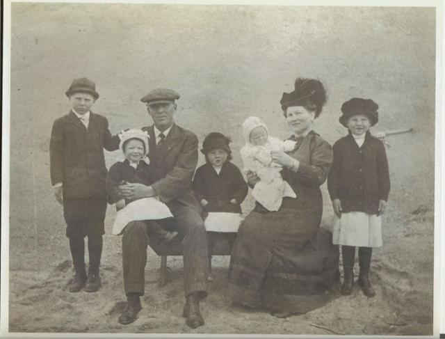 Family of William Renaldo Smith and Lillie Oulton