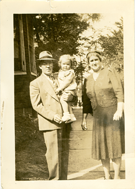 Granville & Edna (White) Innes & grandson