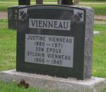 Headstone- Sylvain Vienneau & wife Justine