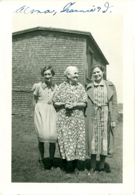 Sylvia (Brine) Comeau with grand-daughters